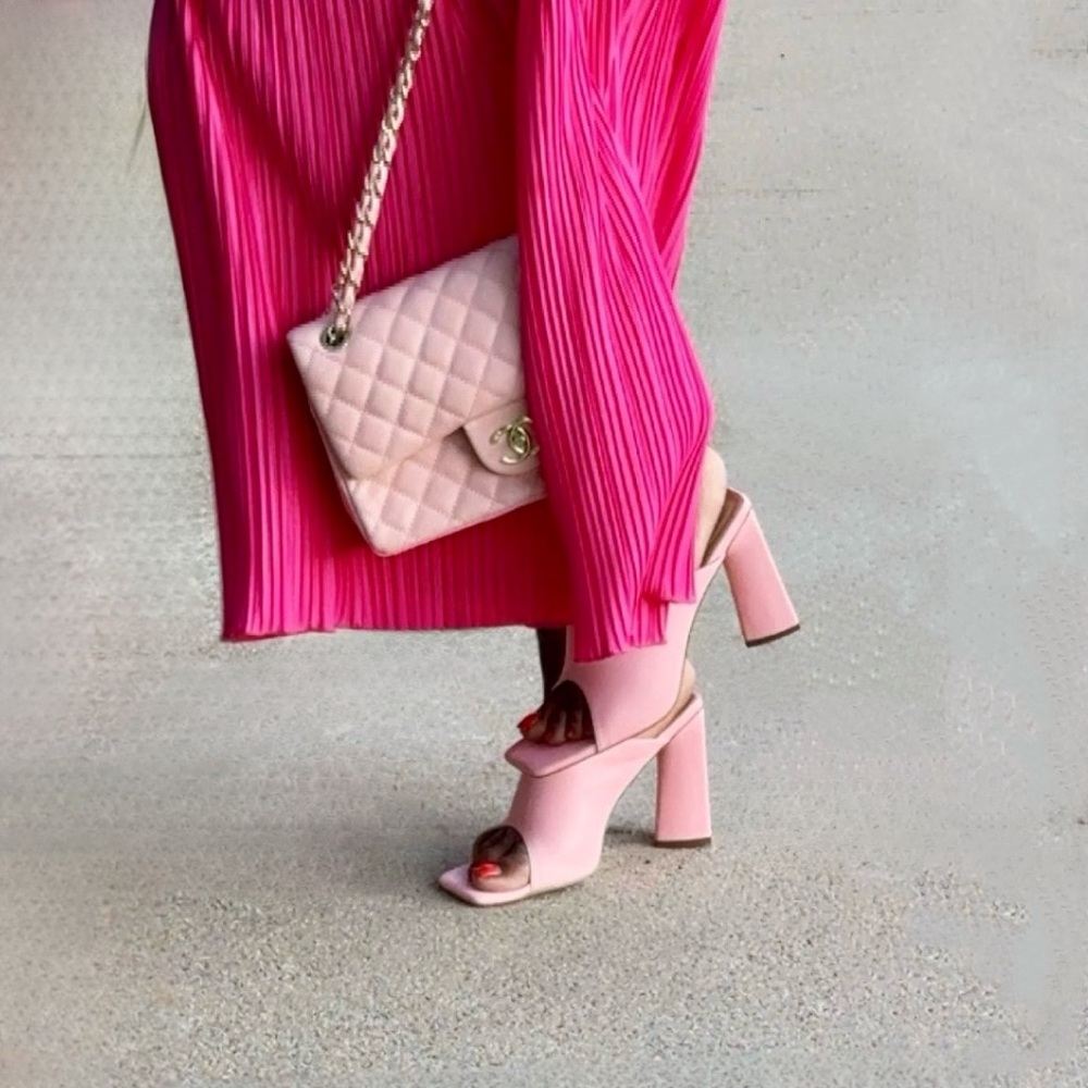 Pink Summer shoes Sz 11